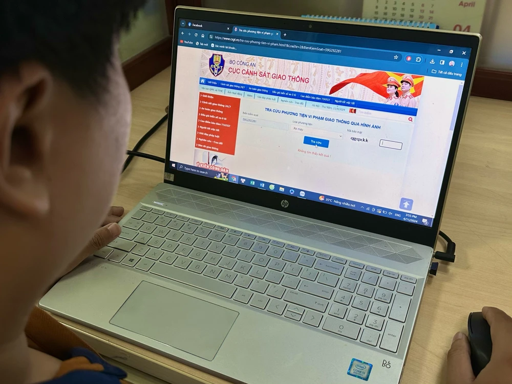 Người dân có thể tra cứu thông báo phạt nguội trên Trang thông tin điện tử của Cục Cảnh sát giao thông. Ảnh: THẢO HIỀN tin nhắn thông báo phạt nguội