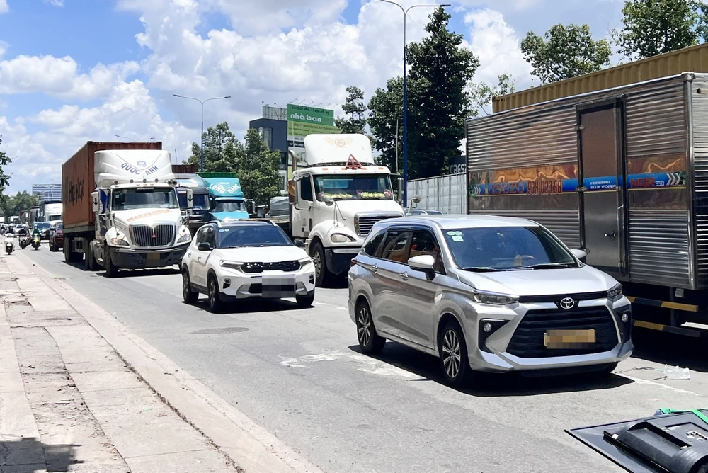 Chi hỗ trợ người cung cấp thông tin phản ánh vi phạm giao thông