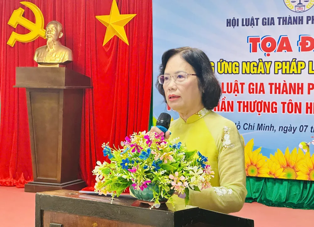 1tp-hcm-soi-noi-cac-hoat-dong-huong-ung-ngay-phap-luat-viet-nam-2025.jpg