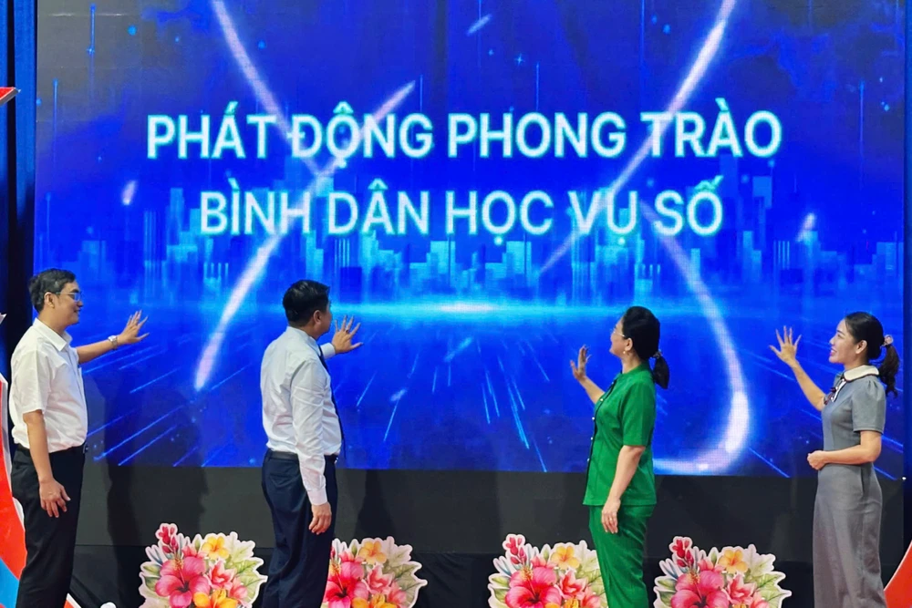 2lan-toa-tinh-than-thuong-ton-phap-luat-trong-ky-nguyen-so.jpg