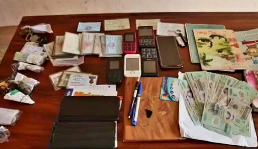 Tang vật liên quan hoạt động cho vay nặng lãi. Ảnh VT