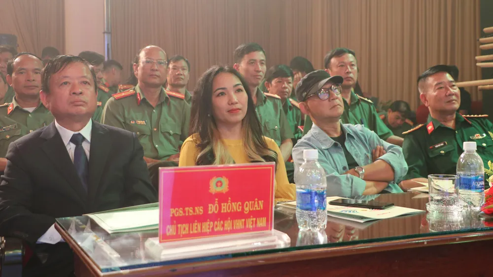 Đại biểu tham dự Trại sáng tác ca khúc và tác phẩm múa tại tỉnh Lâm Đồng. Ảnh: VÕ TÙNG