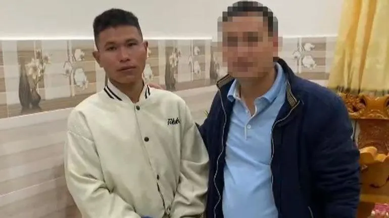 Phô Lắk Viên bị bắt giữ. Ảnh LÊ TIẾN Phô Lắk Viên bị bắt giữ. Ảnh LÊ TIẾN