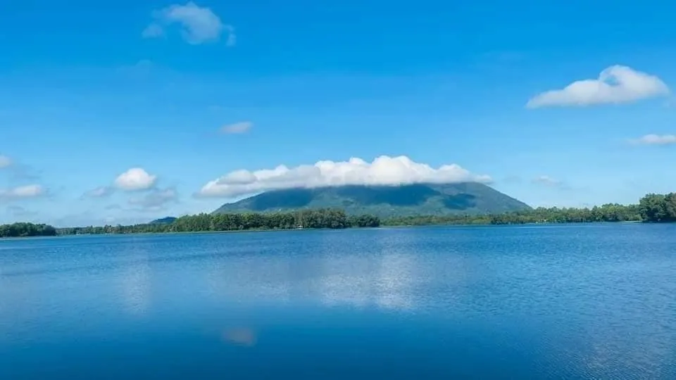 Nhiều người dân kịp lưu lại những tấm ảnh đẹp về hiện tượng thiên nhiên hiếm gặp