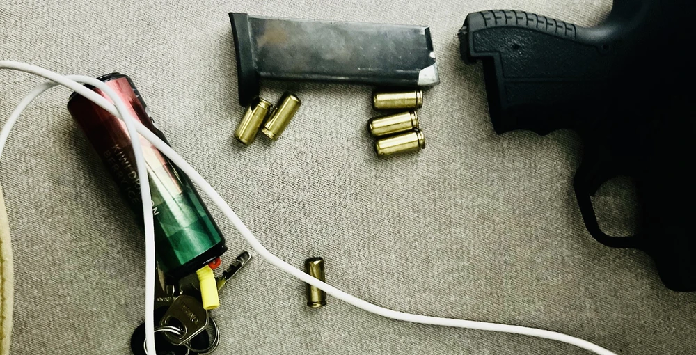 Vũ khí công an thu giữ của nhóm vận chuyển ma tuý khủng. Ảnh: VÕ TÙNG Vũ khí công an thu giữ của nhóm vận chuyển ma tuý khủng. Ảnh: VÕ TÙNG