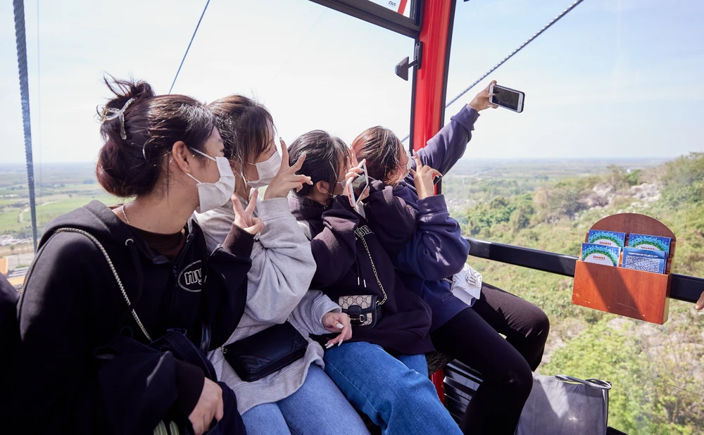 Tây Ninh - điểm đến hấp dẫn du khách trẻ