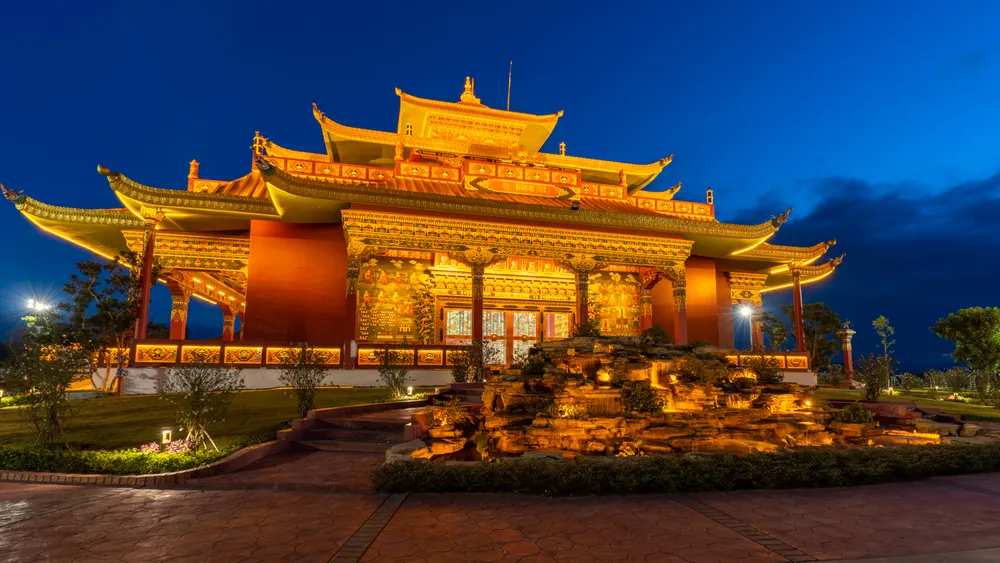 Ngày 7-3, Liên hiệp các Hội UNESCO Việt Nam đã trao “Chứng nhận Không gian văn hóa tâm linh&quot; dành cho Không gian Phật giáo Kim cương thừa tại Samten Hills Dalat.