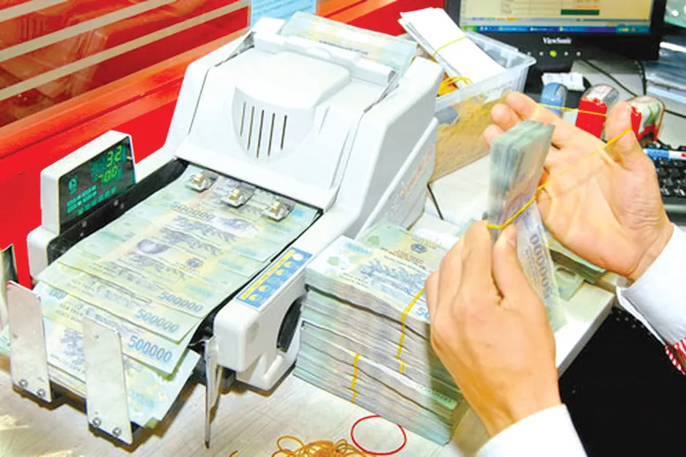 Tranh luận việc ngân hàng chuyển thông tin tài khoản cho thuế ảnh 2