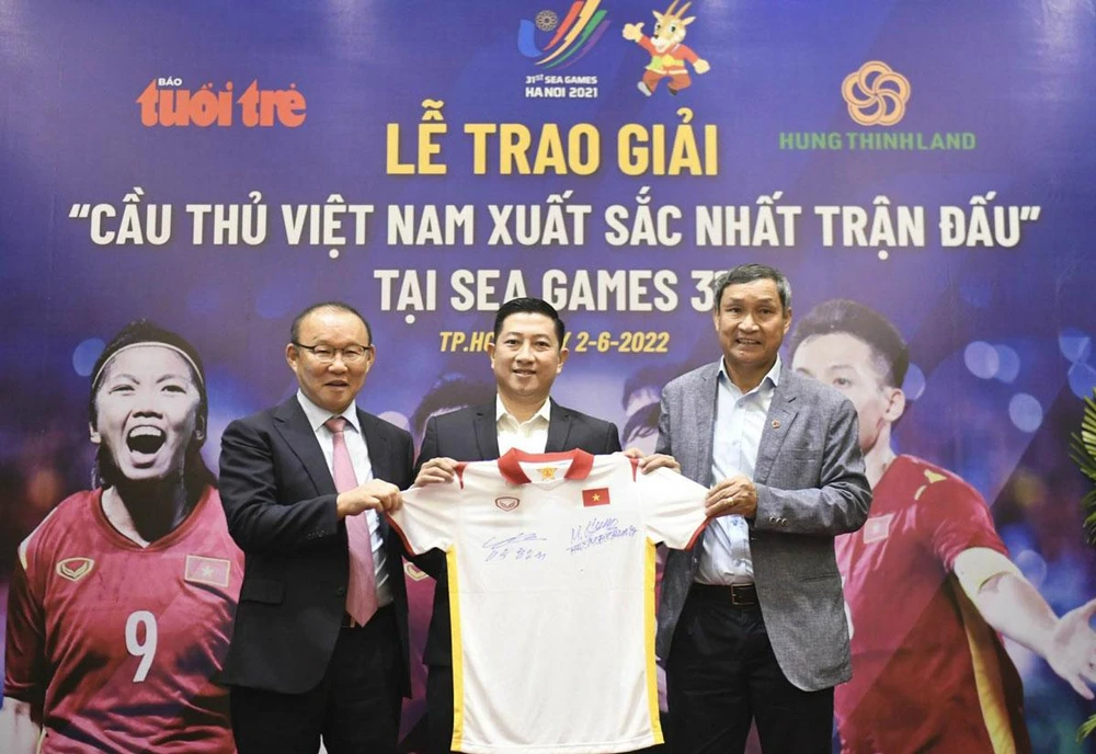 HLV Park Hang-seo trong buổi trao giải Cầu thủ xuất sắc SEA Games 31. Ảnh: TUỔI TRẺ