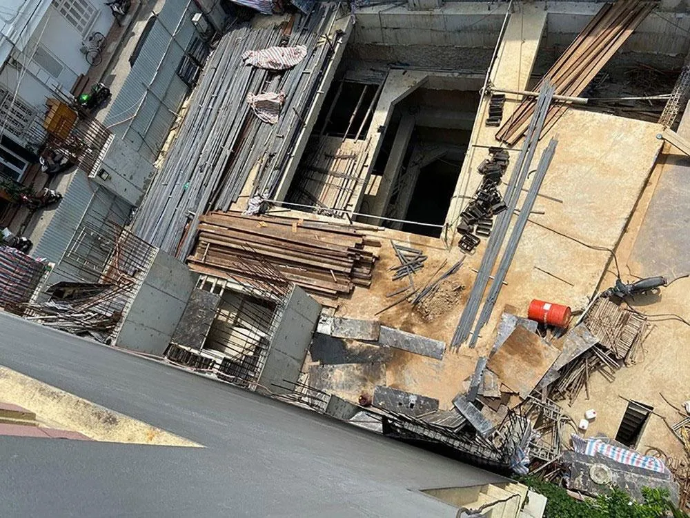 Một công trình nhà ở riêng lẻ tại phường Điện Biên được UBND quận Ba Đình, Hà Nội cấp phép xây dựng bốn tầng hầm năm 2019 gây xôn xao dư luận thời gian qua. Ảnh: TRỌNG PHÚ