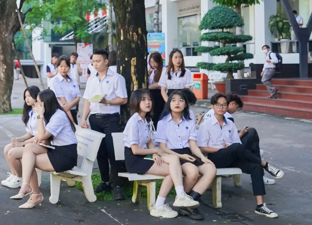 Sinh viên trường Đại học Công nghiệp Thực phẩm TP.HCM. Ảnh: VÕ VĂN VŨ Sinh viên trường Đại học Công nghiệp Thực phẩm TP.HCM. Ảnh: VÕ VĂN VŨ