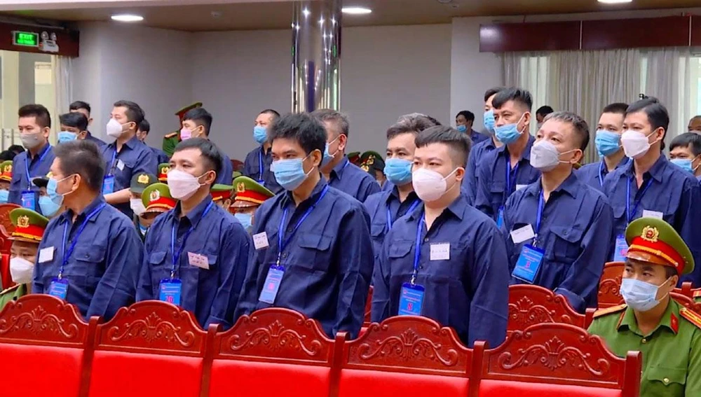 Các bị cáo tại tòa. Ảnh: VH