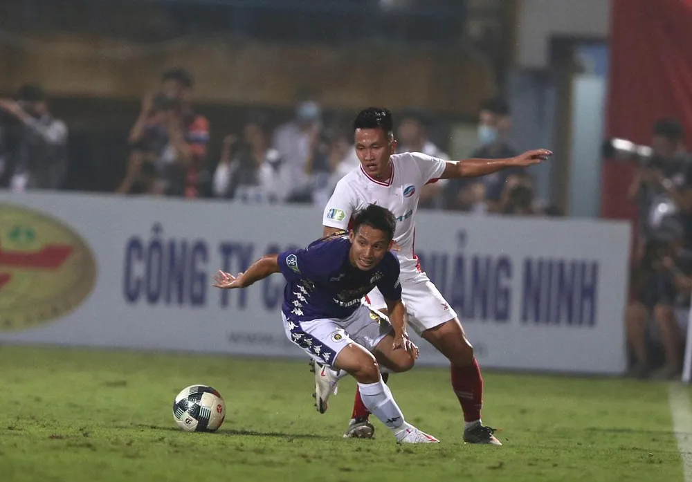 Hà Nội - Viettel luôn là trận đấu căng thẳng và nhiều va chạm. Ảnh: ND Hà Nội - Viettel luôn là trận đấu căng thẳng và nhiều va chạm. Ảnh: ND