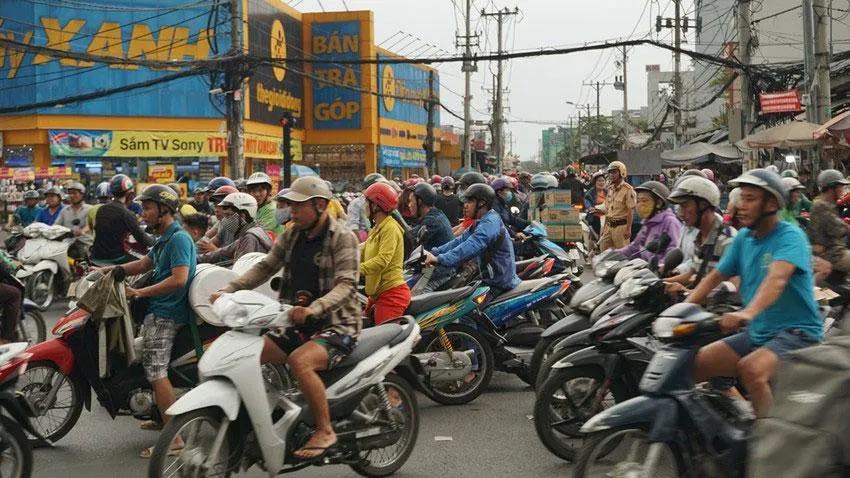 Khu vực ngã tư Bốn Xã được ưu tiên dự án xây dựng cầu vượt bằng thép. Ảnh: THU TRINH