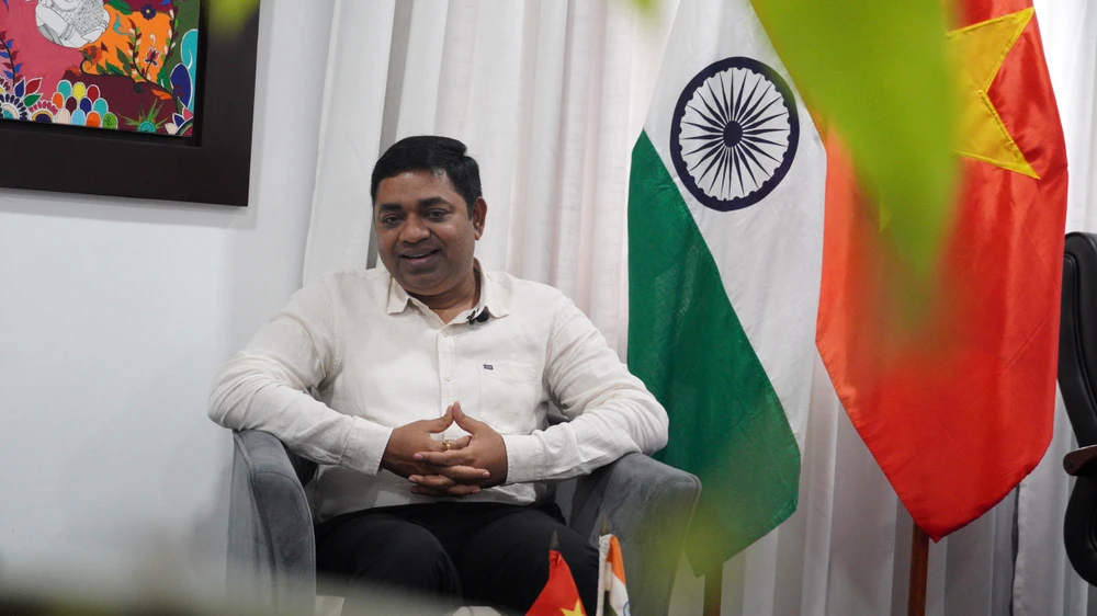 Tổng lãnh sự Ấn Độ MADAN MOHAN SETHI