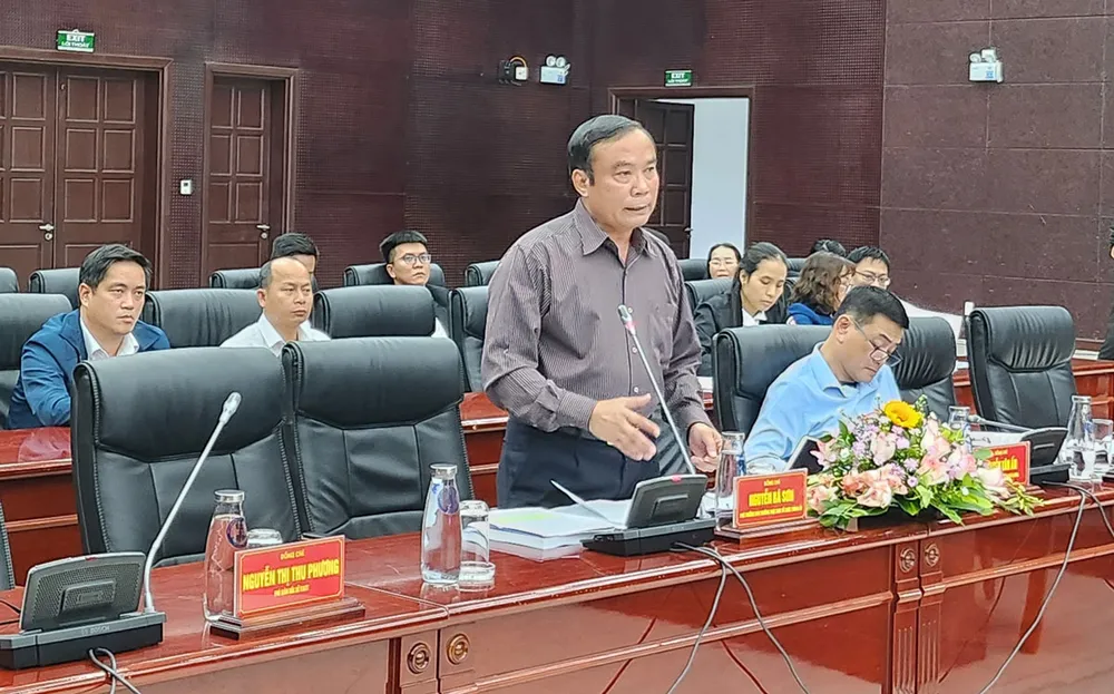 Ông Nguyễn Bá Sơn, Phó Trưởng ban Tổ chức Thành ủy Đà Nẵng, phát biểu tại hội thảo. Ảnh: TẤN VIỆT