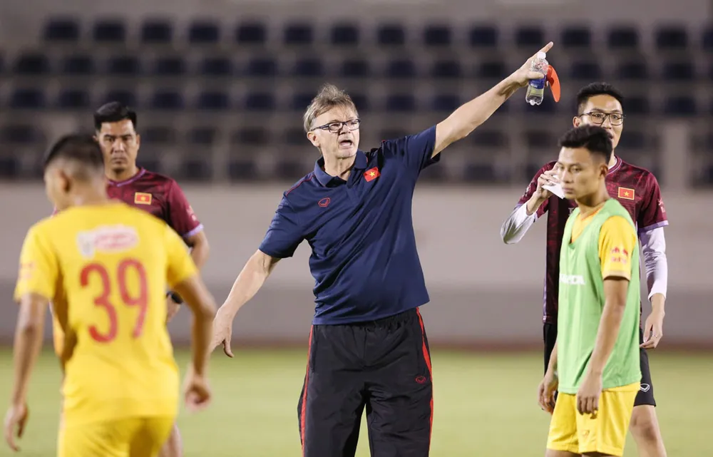 Thầy trò HLV Troussier đang rèn luyện tại Bà Rịa-Vũng Tàu với mục tiêu vô địch SEA Games 32. Ảnh: Đ.H.VINH Thầy trò HLV Troussier đang rèn luyện tại Bà Rịa-Vũng Tàu với mục tiêu vô địch SEA Games 32. Ảnh: Đ.H.VINH