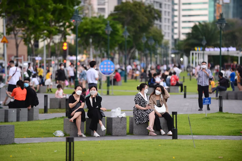 Công viên Bến Bạch Đằng, quận 1, TP.HCM. Ảnh: HOÀNG GIANG