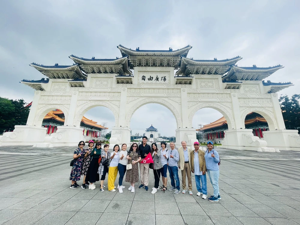 Xu hướng du lịch nước ngoài vẫn chiếm ưu thế trong mùa hè năm 2023. Ảnh: THU TRINH