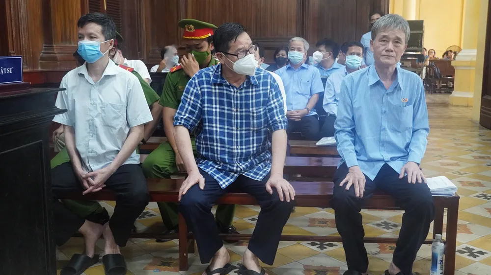 Các bị cáo tại phiên tòa. Ảnh: HỮU ĐĂNG Các bị cáo tại phiên tòa. Ảnh: HỮU ĐĂNG