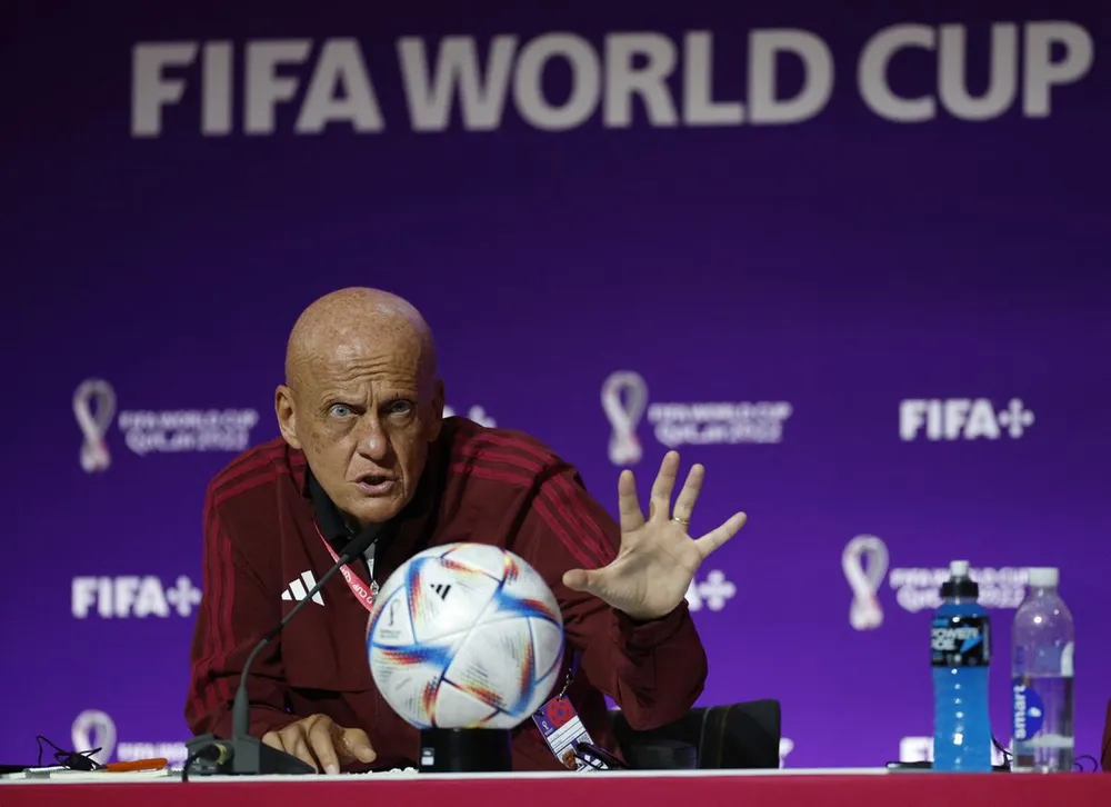 Chủ tịch Hội đồng trọng tài FIFA, Collina sẽ đến Indonesia giảng dạy cho các trọng tài. Ảnh: REUTERS Chủ tịch Hội đồng trọng tài FIFA, Collina sẽ đến Indonesia giảng dạy cho các trọng tài. Ảnh: REUTERS