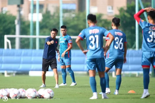Thầy trò HLV Hoàng Anh Tuấn phải nỗ lực nhiều hơn để có ưu thế ở hai trận còn lại bảng B. Ảnh: VFF 15_tinh thanhtich doi thu3 o ASIAD_kho_SEP_2023_320.jpg