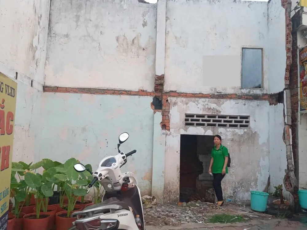 Nhà và đất của gia đình bà Châu bị thu hồi. Ảnh: YC p7_anh_bai_hoc-mon_dd.jpg