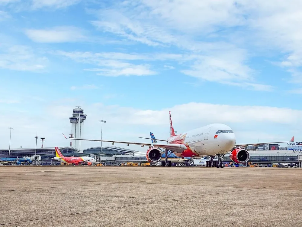 Để đảm bảo lượng máy bay phục vụ Tết, Cục Hàng không cho biết sẽ kéo dài thời gian khai thác hằng ngày của đội máy bay, tăng cường khai thác khung giờ đêm đến các cảng hàng không.