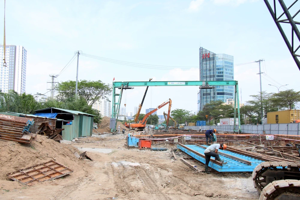 Quang cảnh công trường dự án trọng điểm công trình hầm chui Nguyễn Văn Linh - Nguyễn Hữu Thọ. Ảnh: ĐÀO TRANG p8-bai-tiendo-hinhphu.jpeg