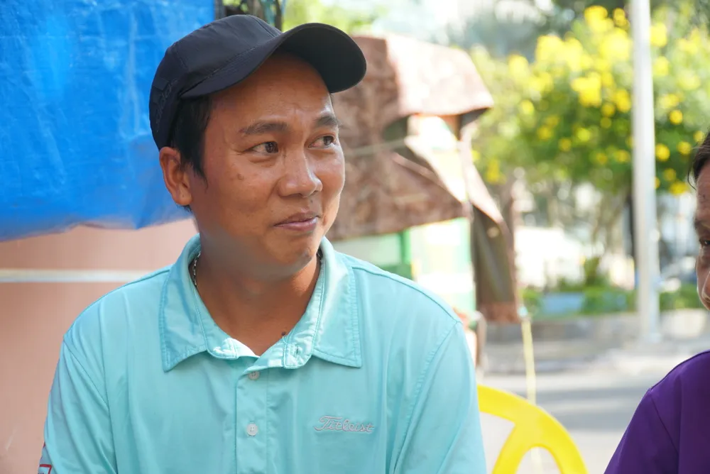 Anh Trương Minh Tấn thấy mình may mắn khi đã vượt qua được những lôi kéo trước đây, nhờ sự giúp đỡ tận tình. Ảnh: THUẬN VĂN 2P.jpg
