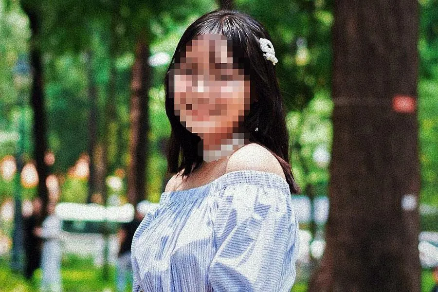 Nạn nhân TA (17 tuổi, học sinh THPT) cho biết vừa trải qua cú sốc vì trở thành nạn nhân của một kẻ có hành vi biến thái trên mạng xã hội. Ảnh: NGUYỄN YÊN