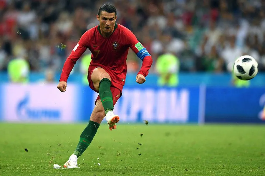 Ronaldo tham dự World Cup cuối trong đời và cả hai có tất cả nhưng chỉ thiếu bộ sưu tập cúp vàng thế giới. Ảnh: GETTY IMAGES Ronaldo tham dự World Cup cuối trong đời và cả hai có tất cả nhưng chỉ thiếu bộ sưu tập cúp vàng thế giới. Ảnh: GETTY IMAGES