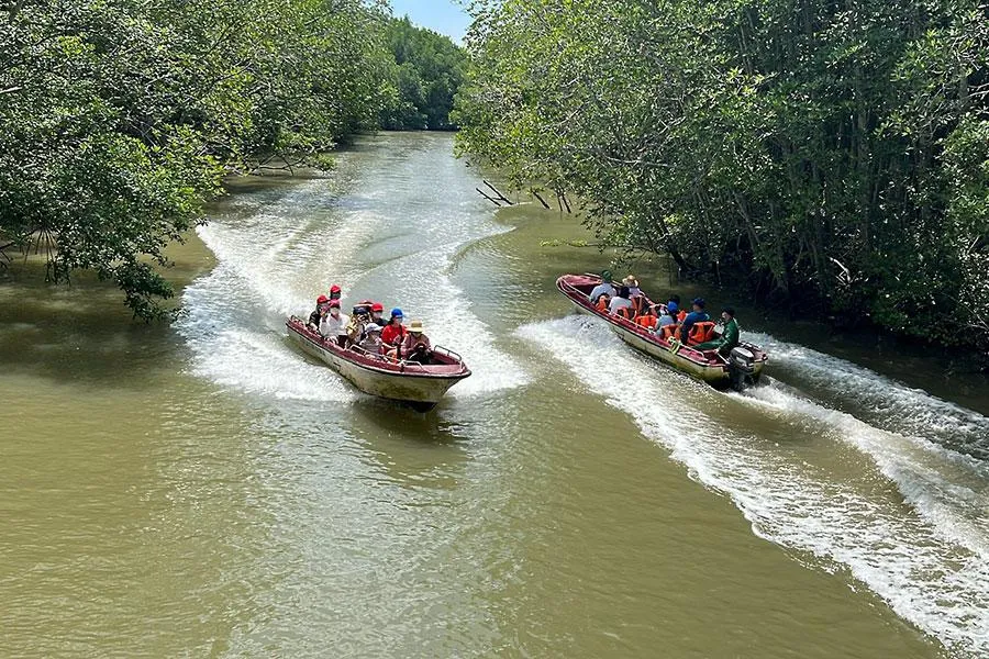 Các vị trí này sẽ là nơi neo đậu phương tiện thủy để phát triển du lịch trên các tuyến sông thuộc huyện Cần Giờ. Ảnh minh họa: ĐÀO TRANG
