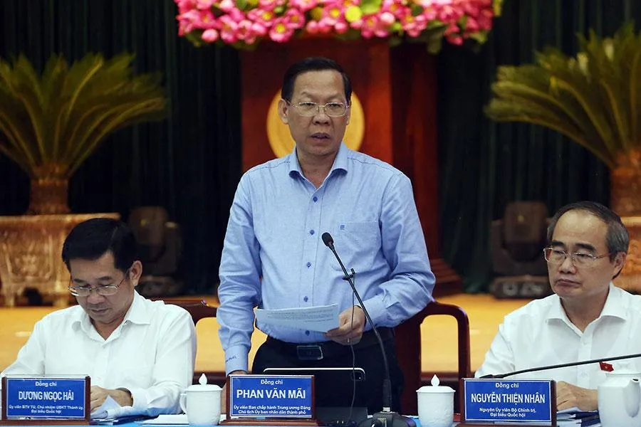 Chủ tịch UBND TP.HCM Phan Văn Mãi trong buổi làm việc với quận Bình Tân. Ảnh: THANH TUYỀN Chủ tịch UBND TP.HCM Phan Văn Mãi trong buổi làm việc với quận Bình Tân. Ảnh: THANH TUYỀN