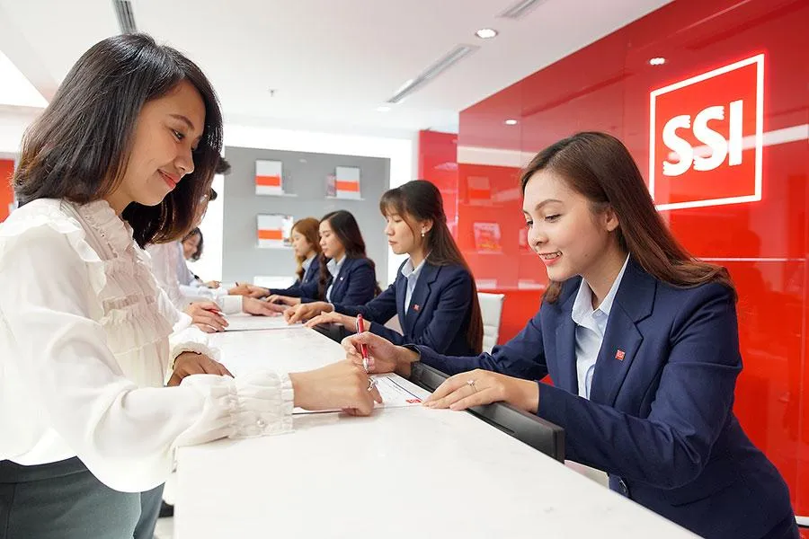 Nhìn về dài hạn, thị trường chứng khoán Việt vẫn được đánh giá tăng trưởng bền vững. Ảnh minh họa: PHƯƠNG MINH