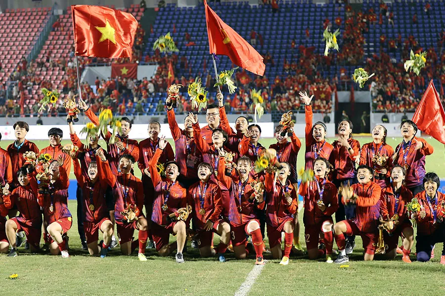 Bóng đá Việt Nam năm 2022 với nhiều thu hoạch về thành tích và bên cạnh đó cũng có nhiều hình ảnh đẹp, Fair Play được rút gọn với năm đề cử chính thức. Ảnh: ANH PHƯƠNG Bóng đá Việt Nam năm 2022 với nhiều thu hoạch về thành tích và bên cạnh đó cũng có nhiều hình ảnh đẹp, Fair Play được rút gọn với năm đề cử chính thức. Ảnh: ANH PHƯƠNG