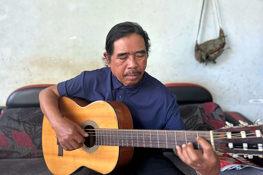 Nhạc sĩ Y Phôn Ksor mong muốn tổ chức liveshow. Ảnh: VŨ LONG