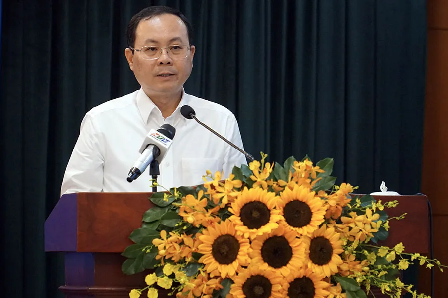 Phó Bí thư Thành ủy TP.HCM Nguyễn Văn Hiếu phát biểu chỉ đạo hội nghị. Ảnh: BẢO PHƯƠNG