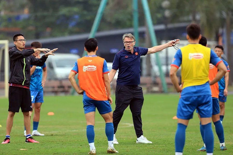Thầy trò HLV Troussier sẽ bước vào trận đánh lớn tại vòng loại World Cup 2026. Ảnh: VFF Thầy trò HLV Troussier sẽ bước vào trận đánh lớn tại vòng loại World Cup 2026. Ảnh: VFF