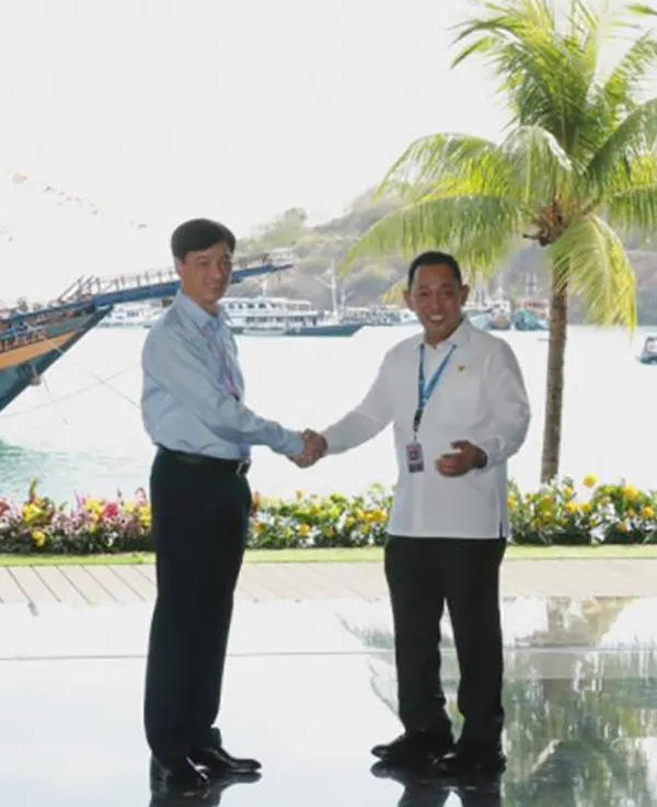 Đại tướng Listyo Sigit Prabowo, Tư lệnh Cảnh sát quốc gia, Trưởng AMMTC Indonesia, đón chào Thứ trưởng Nguyễn Duy Ngọc.