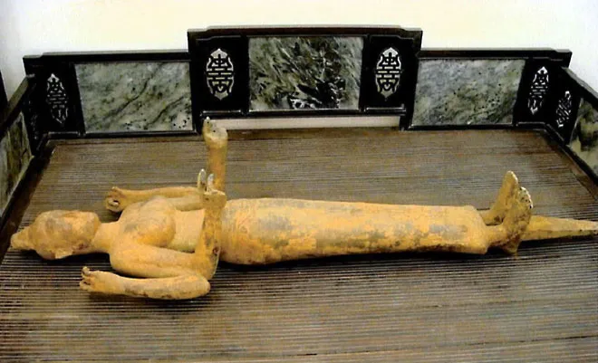 Bức tượng nữ thần Durga bốn tay được cho là có nguồn gốc từ Mỹ Sơn.