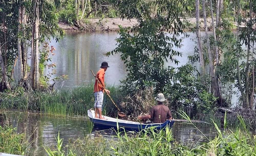 Tận diệt thủy sản bằng xung điện