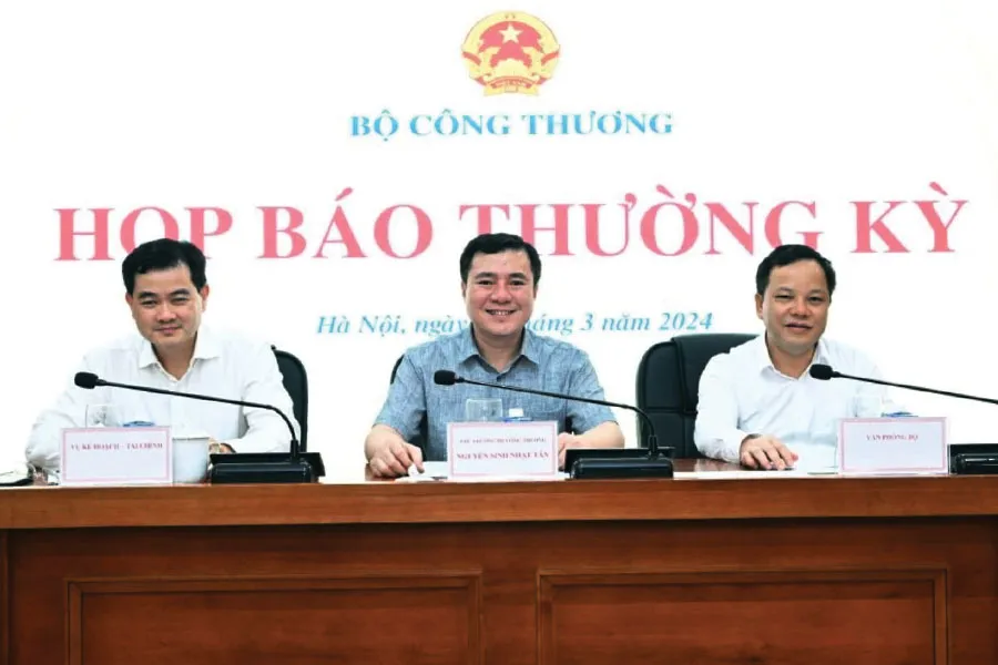 P11_thu-truong-bo-cong-thuong.jpg