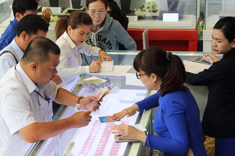 Cần có giải pháp bình ổn giá vàng