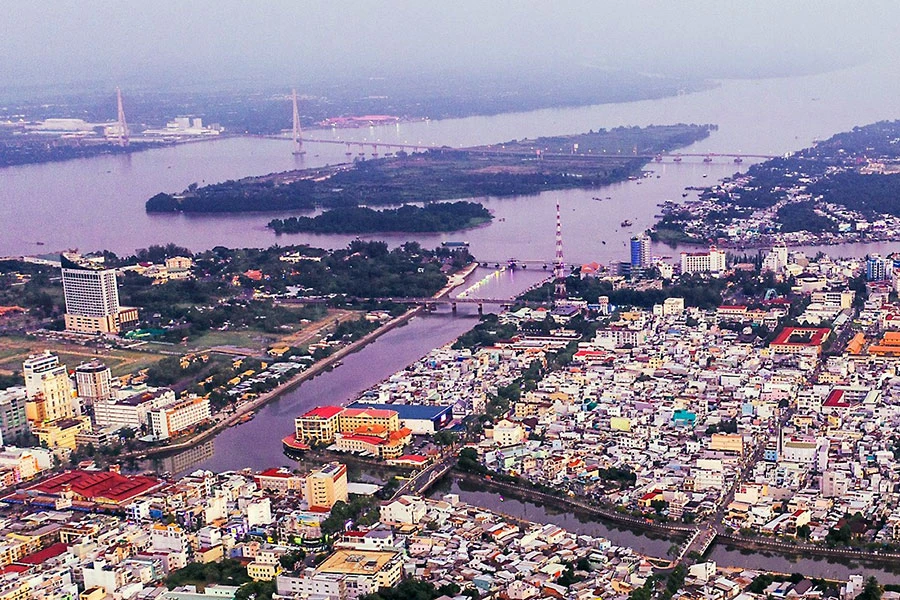 TP Cần Thơ, một đô thị sông nước đặc trưng thuộc lưu vực hạ lưu sông Mekong. Ảnh: QUANG VINH P23-chuyende-h4.jpg