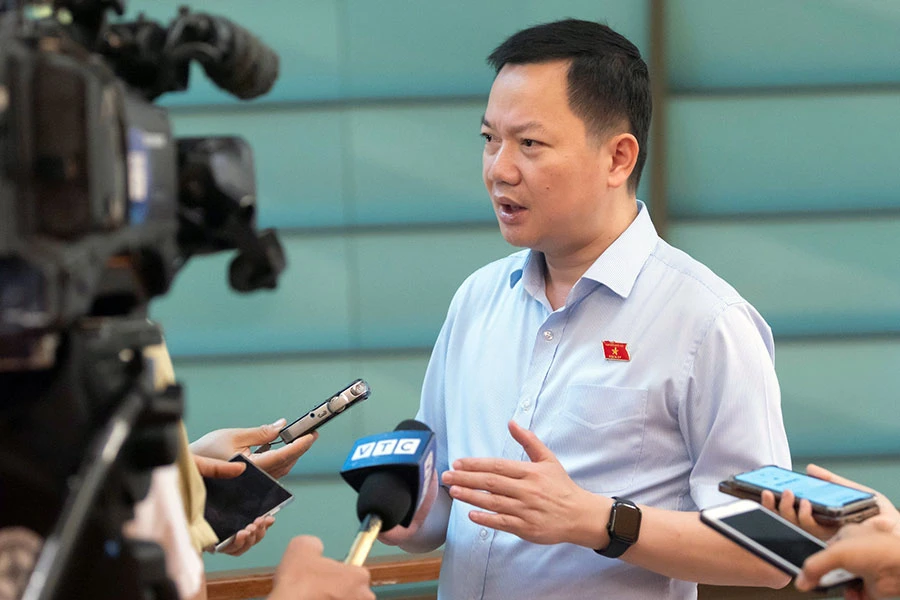 Đại biểu Trịnh Xuân An, Ủy viên thường trực Ủy ban Quốc phòng và An ninh của Quốc hội. Ảnh: QH P23-chuyende-baiphu-TrinhXuanAn-viethoa.jpg