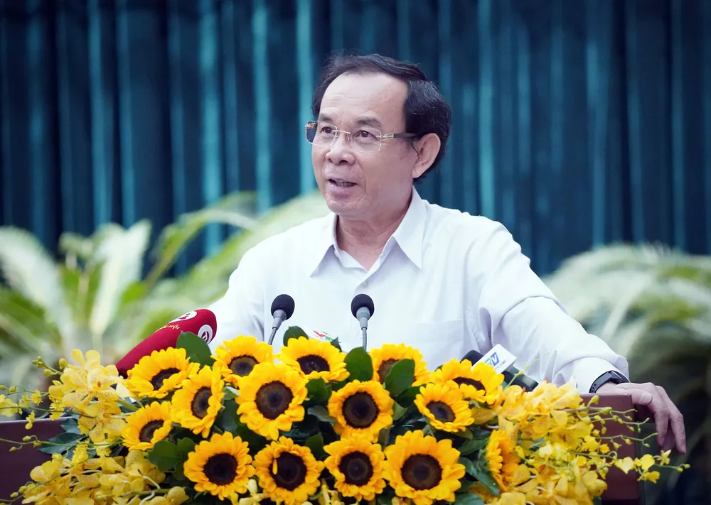Bí thư Thành ủy TP.HCM Nguyễn Văn Nên kết luận hội nghị. Ảnh: THUẬN VĂN Hinh-P23_Cot-giua.jpg