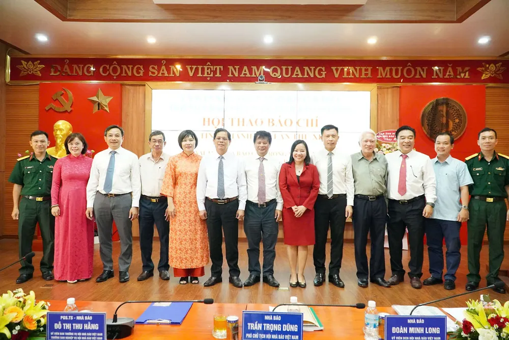 Các đại biểu tham gia hội thảo báo chí tỉnh Khánh Hòa. Ảnh: XH Cột-phải_P5_minhanh_1h.jpg