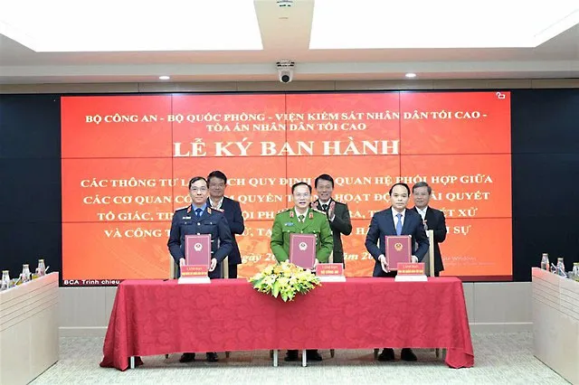 Bộ Công an, Bộ Quốc phòng, VKSND Tối cao và TAND Tối cao tổ chức lễ ký ban hành các thông tư liên tịch quy định về quan hệ phối hợp giữa các cơ quan có thẩm quyền trong hoạt động tố tụng hình sự.