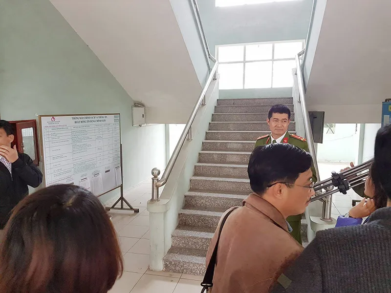 Chính quyền tổ chức họp kín vụ đóng cửa chợ Bát Tràng ảnh 1